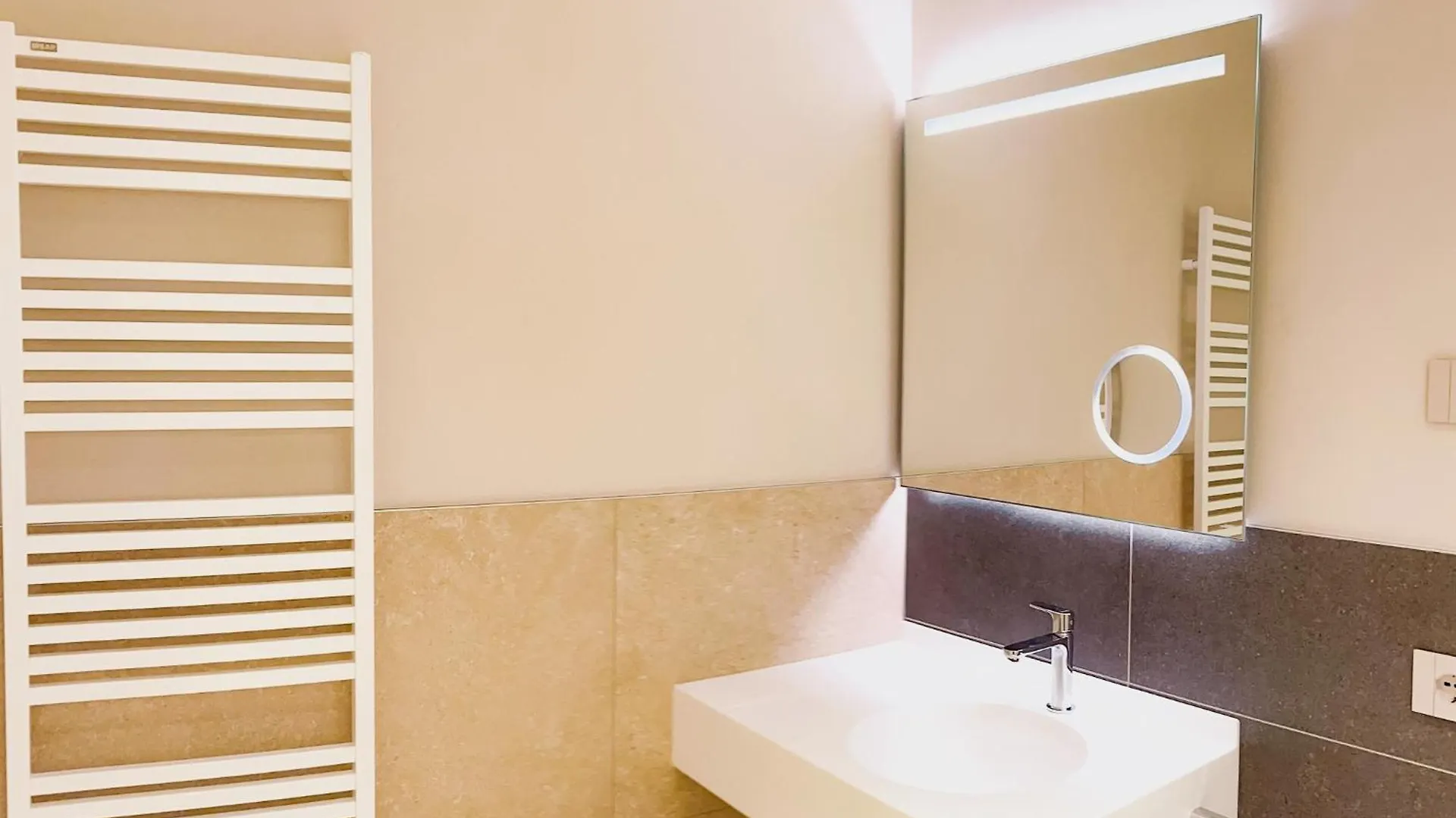 Lido Vista Apartments 拉齐塞